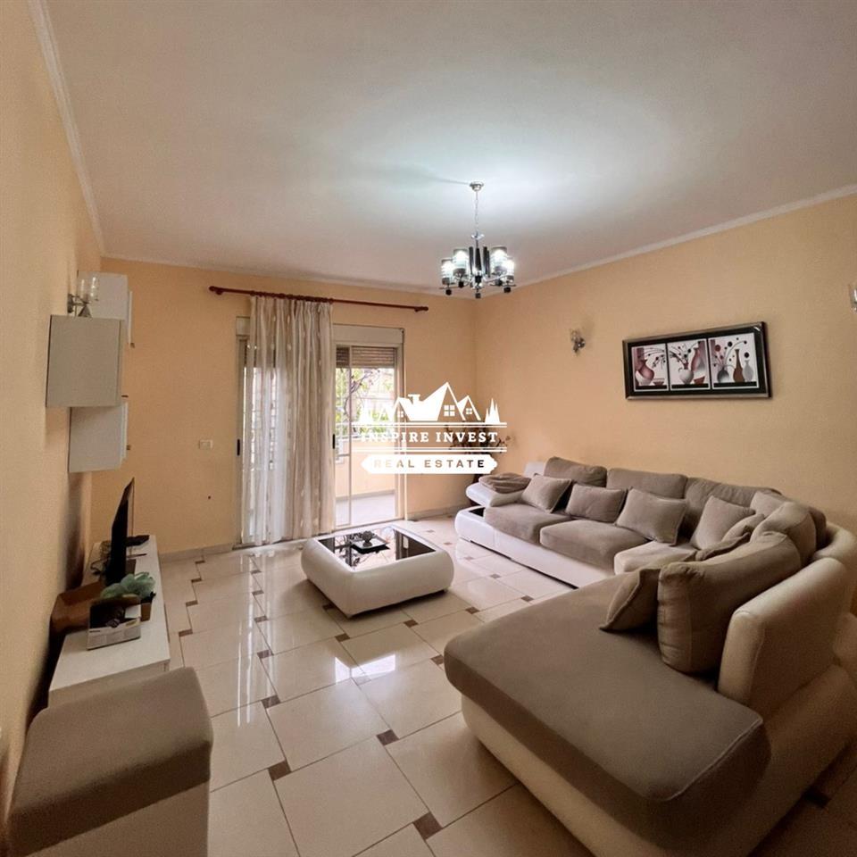 APARTAMENT ME QIRA 3+1+2 TE ZONA ISH-RAJONIT