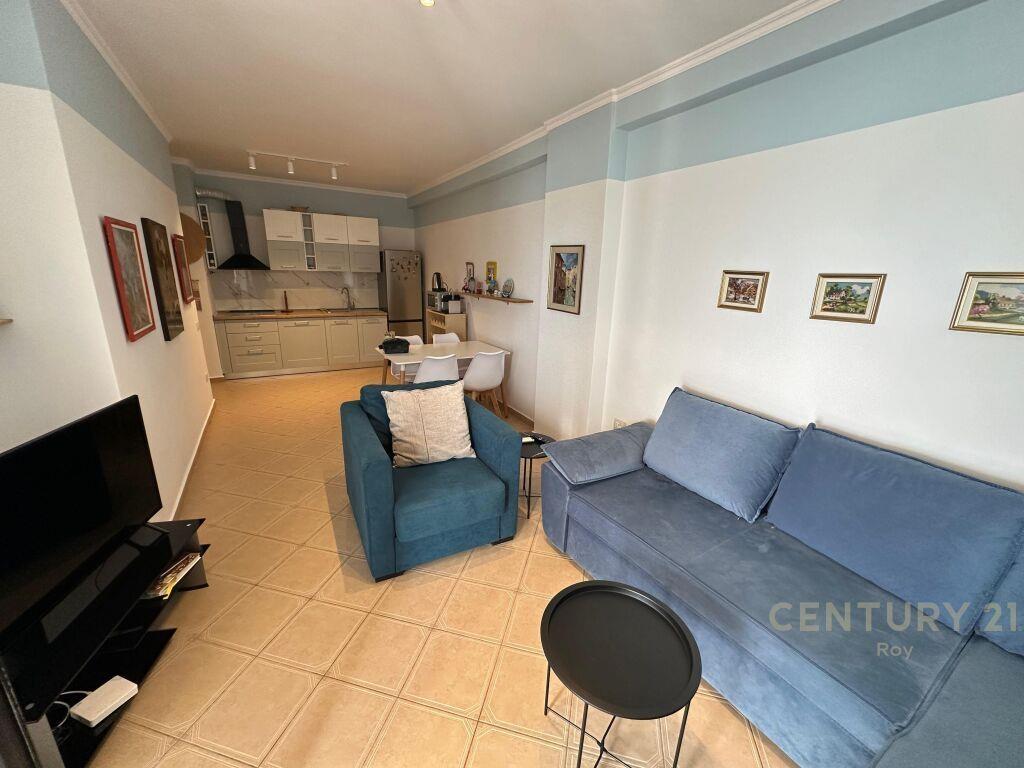 SHITET APARTAMENT VIJE E PARE ME PAMJE DETI GOLEM !!!