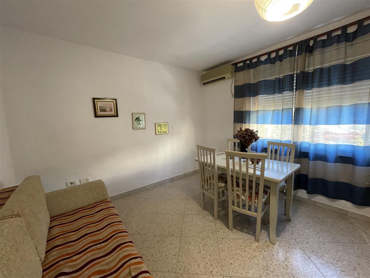 Apartament me qera