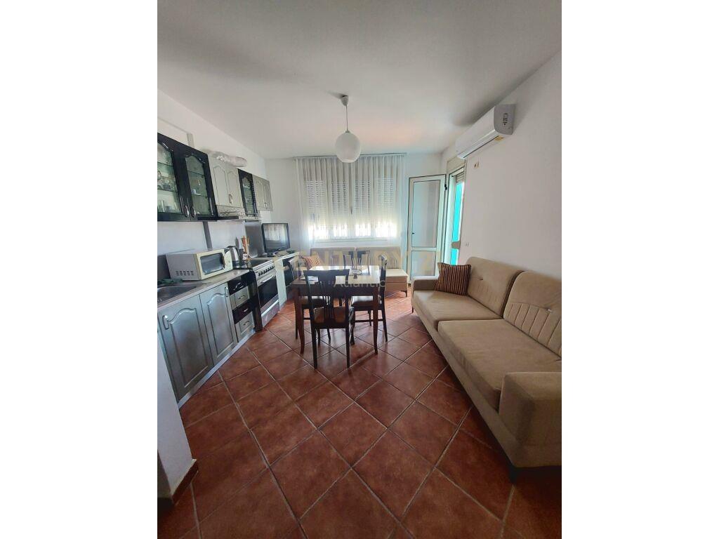 JEPET ME QERA APARTAMENT 1+1 ME PAMJE ANSORE DETI PLAZH HEKU