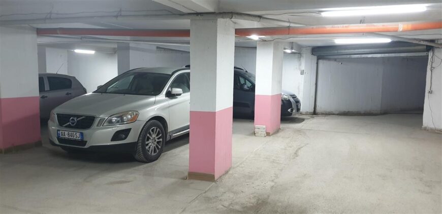 SHITEN 8 GARAZHDE BASHK,OSE VEÇ,150 M£TRA