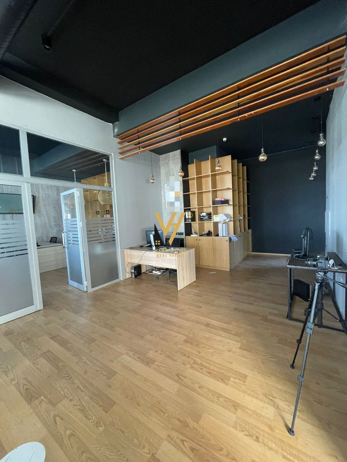 ZYRE 540 M2 TE KODRA E DIELLIT 1 , 1.600 EURO