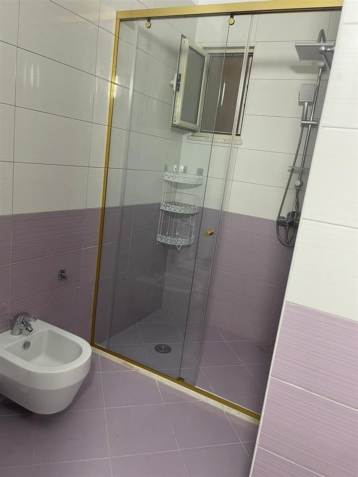 APARTAMENT 3+1+2 ME PAMJE DETI NE VOLLGA !!