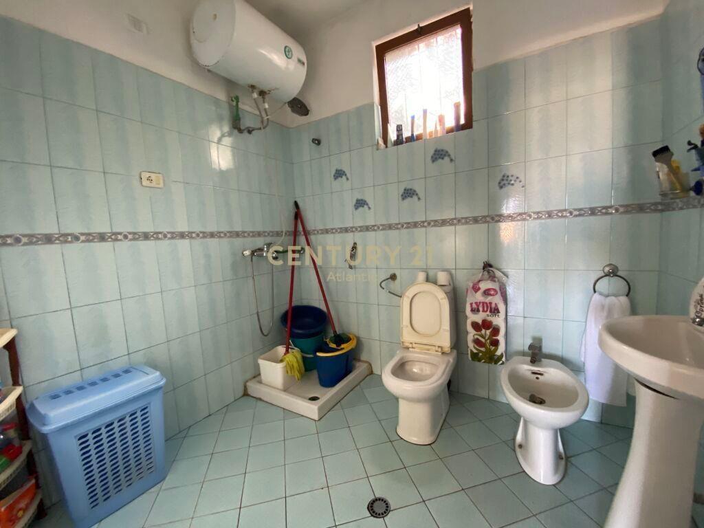 SHITET SHTEPI 2 KATESHE NE ARAPAJ DURRS !