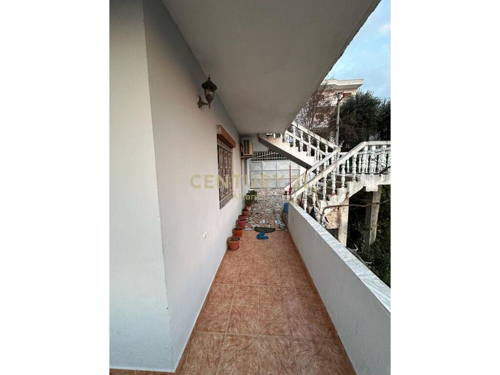 SHITET SHTEPI 2 KATESHE NE ARAPAJ DURRS !