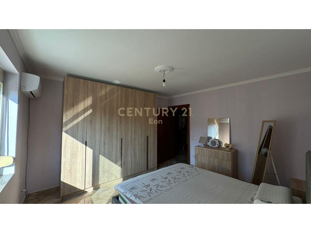 SHITET APARTAMENT 2+1 NE BULEVARD , DURRES !