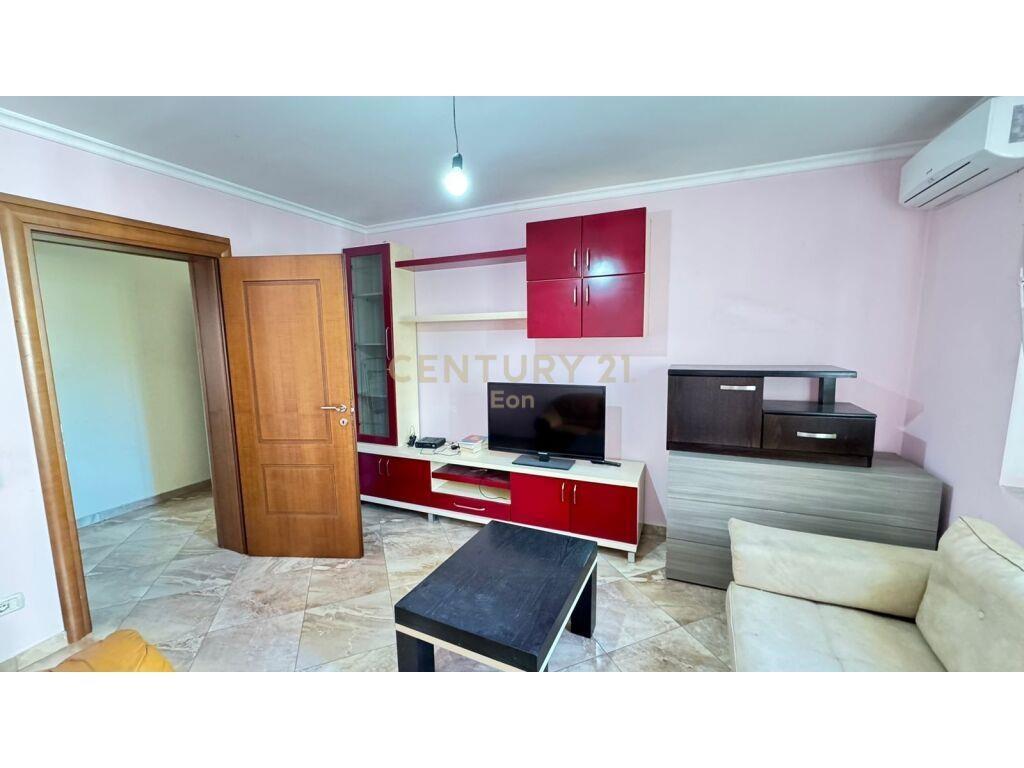 SHITET APARTAMENT 2+1 NE BULEVARD , DURRES !