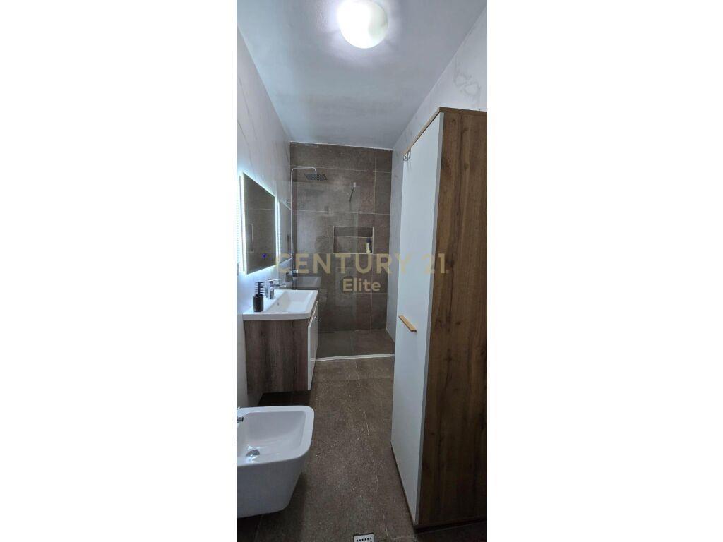 Jepet me qira apartament 1+1 tek KIKA 1. EL103502