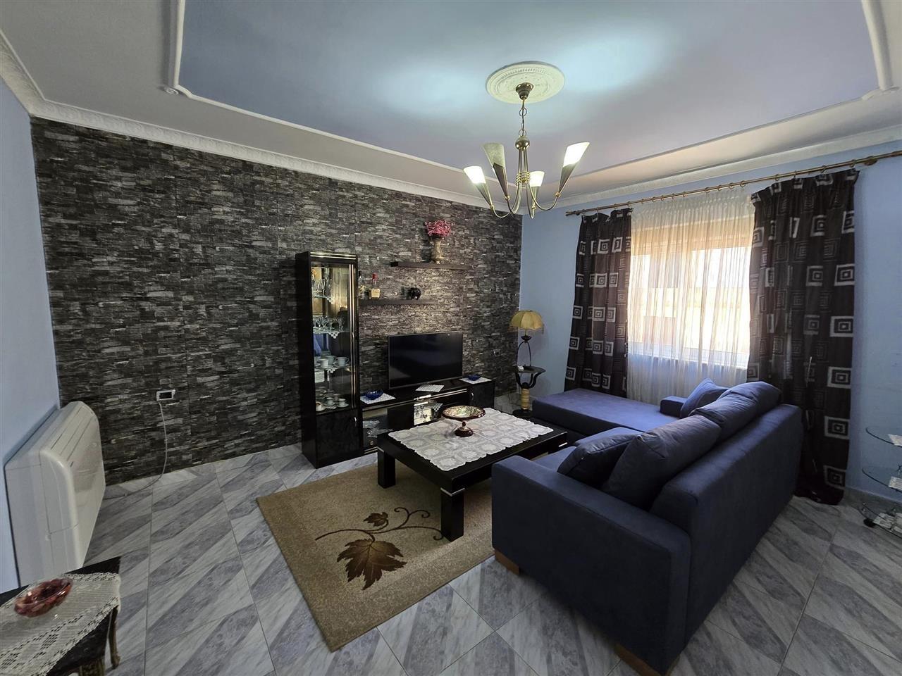 PrezantiM LAGJJA 2 , BULEVARD Republika JEPET ME QIRA 2+1