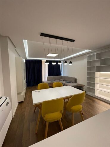Shitet, Apartament 3+1+2+Post Parkimi , Rruga e Elbasanit,