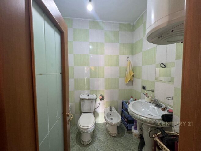 Shesim Apartament 2+1 tek Rruga 5 Maj 125,000 € SPEED103408