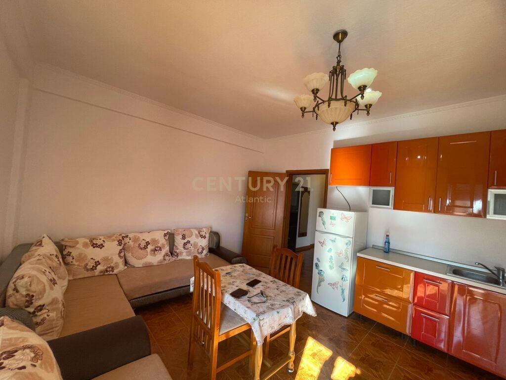 APARTAMENT 1+1 ME QIRA NE PLAZH RROTA KUQE ME PAMJE DETI!