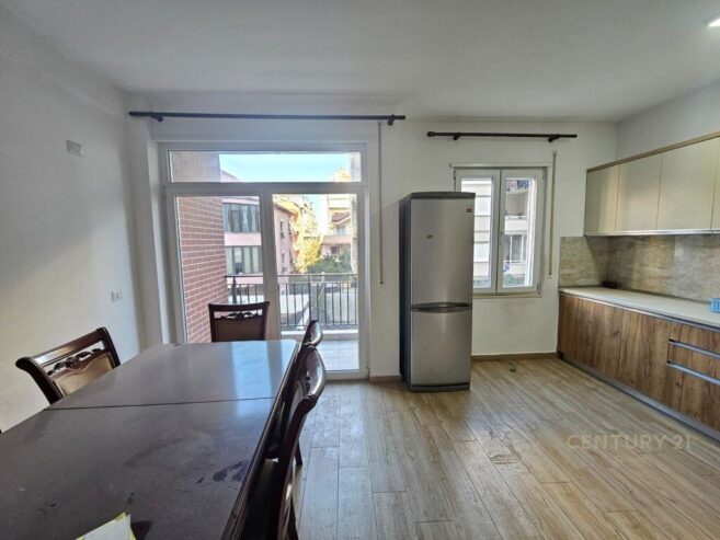 Shesim Apartament 1+1 ne Rrugen 5 Maj SPEED103405