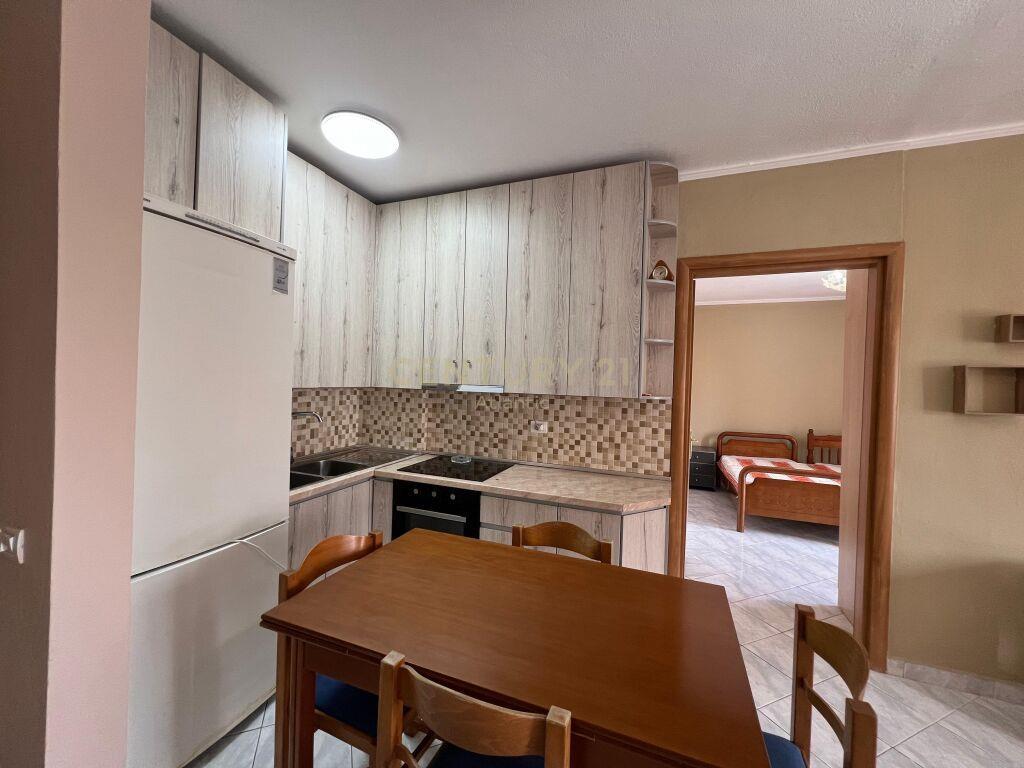 SHITET APARTAMENT 1+1 NE PLAZH ILIRIA !