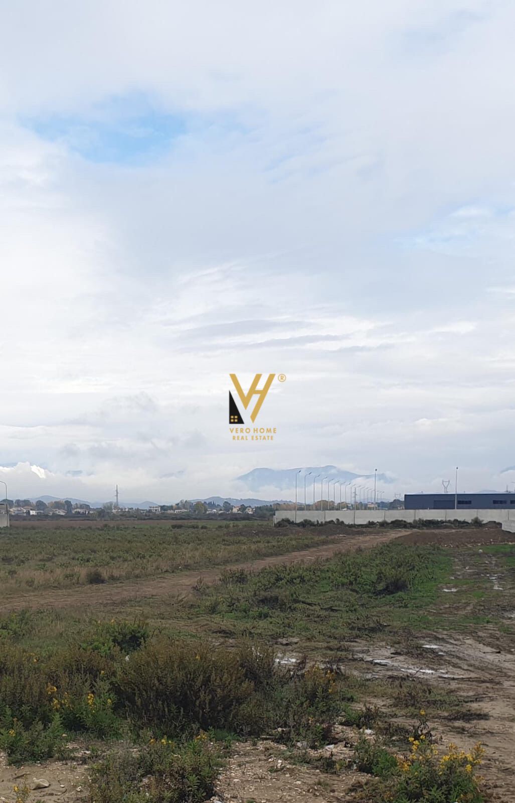 TOKË 7030 M2 NE FLLAKË, DURRËS 250.000 EURO