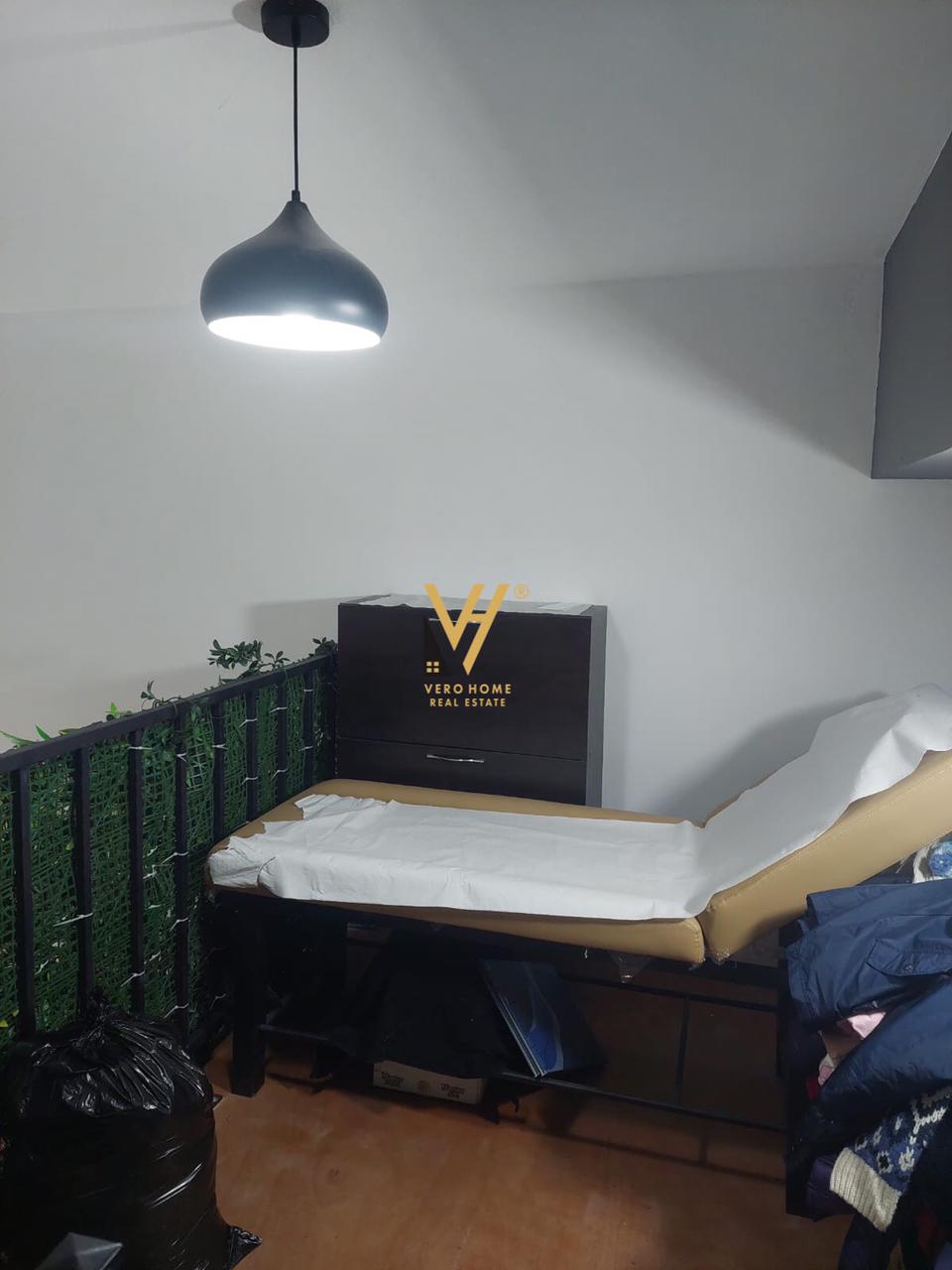 DYQAN 30 M2 ME QERA TE RRUGA 4 DESHMORET 600 EURO