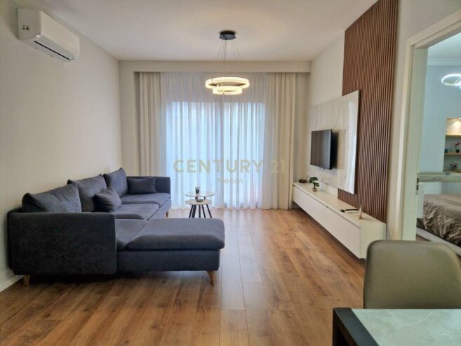APARTAMENT PREMIUM 1+1 ME 1 POST PARKIMI, PAZARI I RI