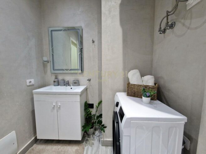 APARTAMENT PREMIUM 1+1 ME 1 POST PARKIMI, PAZARI I RI