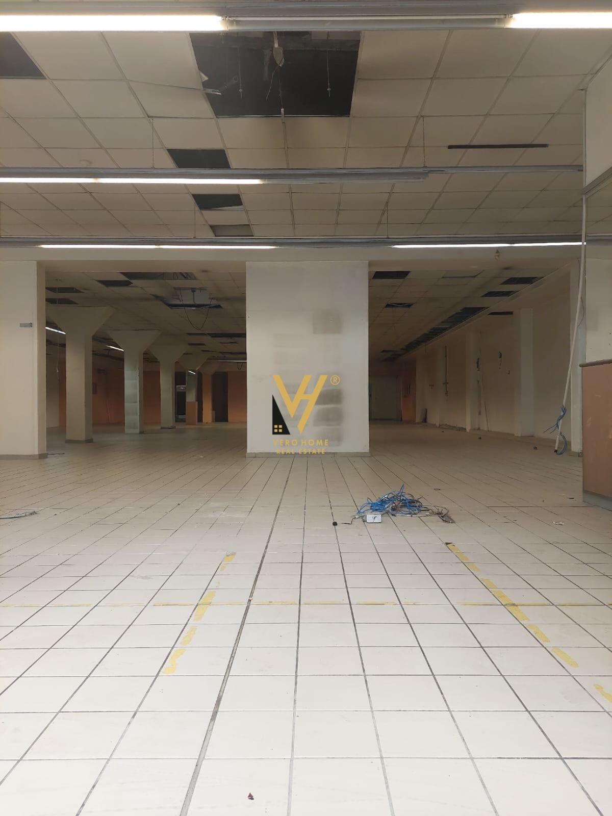 DYQAN 600 M2 RRUGA E KAVAJES 15.000 EURO