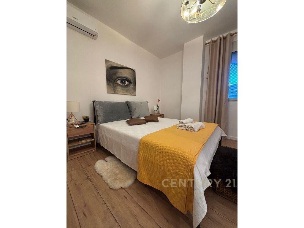 JEPET ME QIRA APARTAMENT 1+1 PRANE QENDRES TREGTARE BLUE STA