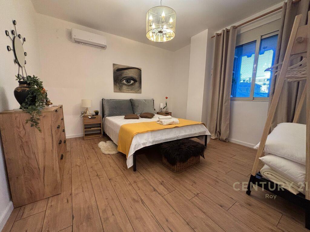 JEPET ME QIRA APARTAMENT 1+1 PRANE QENDRES TREGTARE BLUE STA