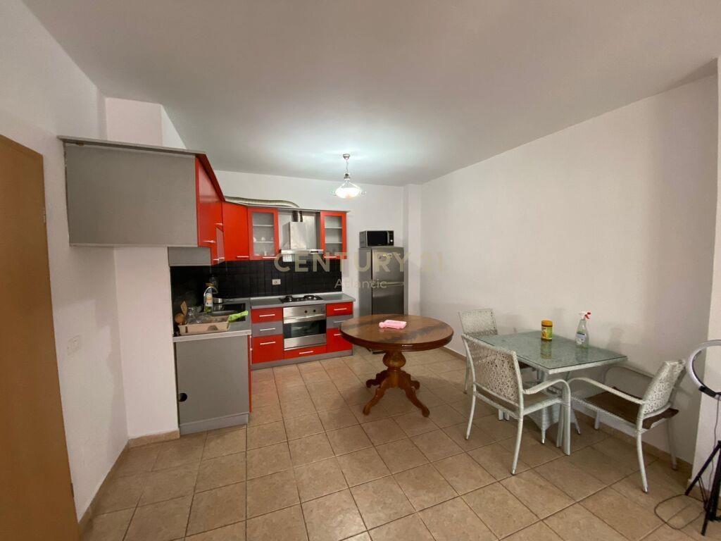 JEPET ME QERA APARTAMENT 1+1 PLAZH !