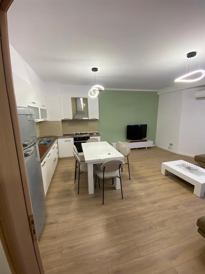 Apartament 2+1 me qera ne Yzberisht