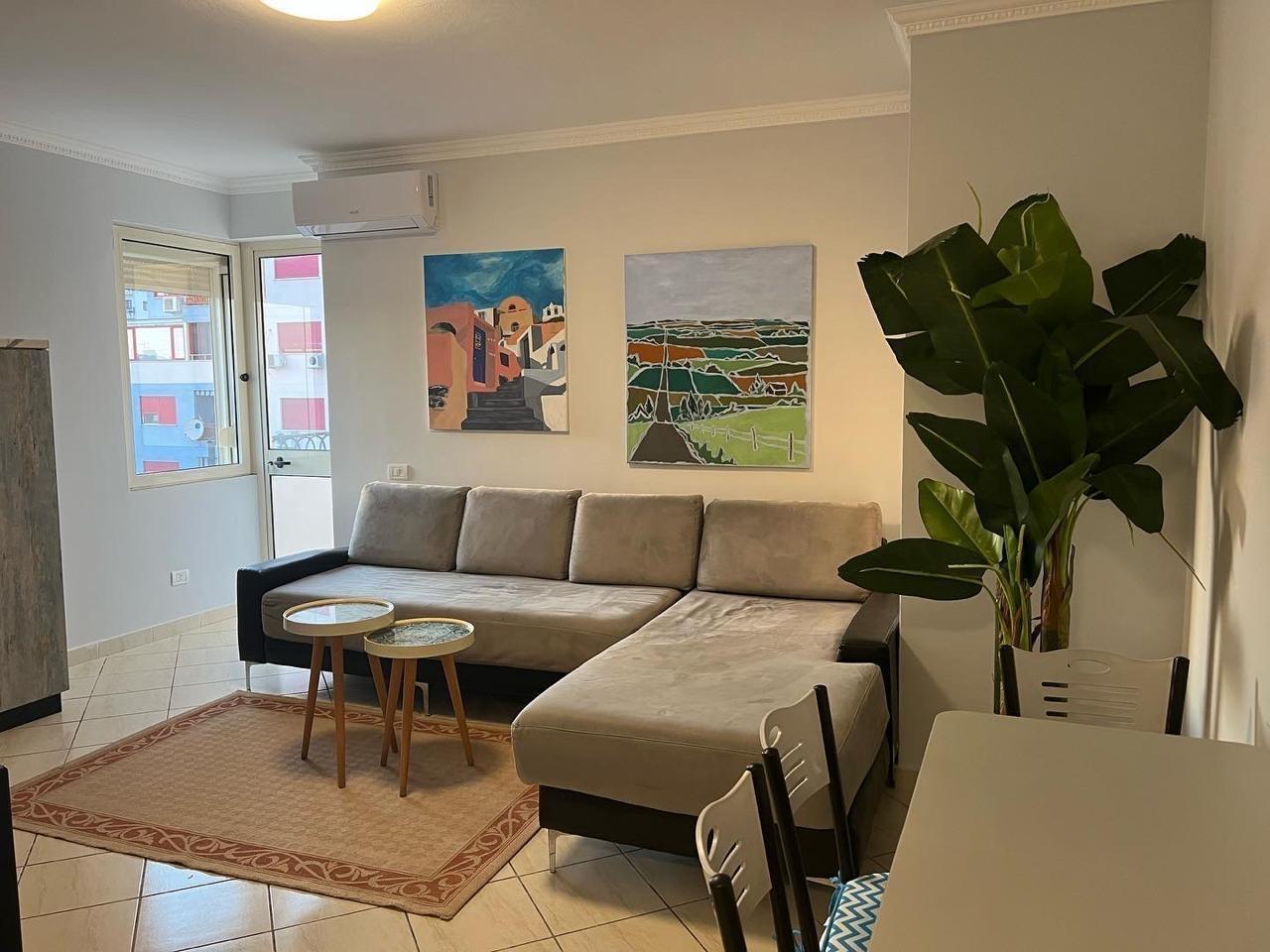 Apartament 2+1 me qera, Vollga