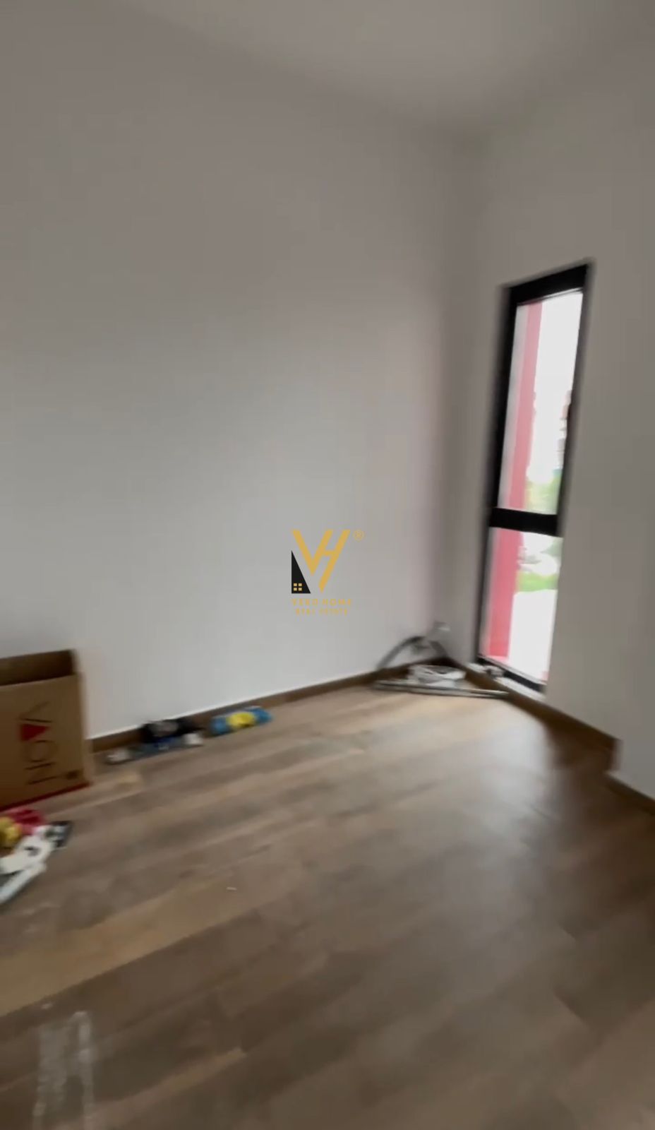 ZYRE 122M2 TE RRUGA E DIBRES 650 EURO