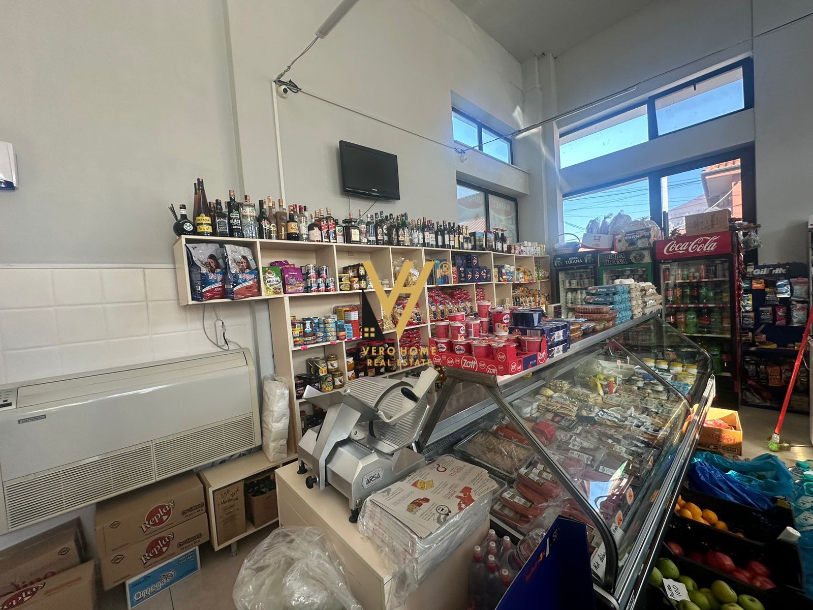 DYQAN 115 M2 TE SPITALI AMERIKAN 2, 270.000 EURO