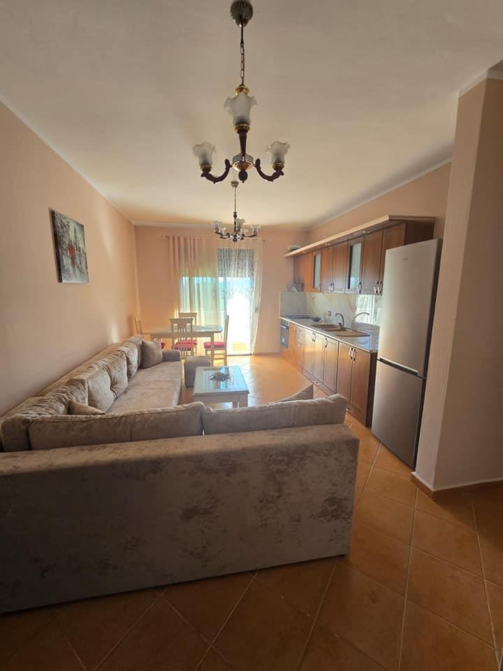 JEPET ME QERA APARTAMENT 1+1 GOLEM!