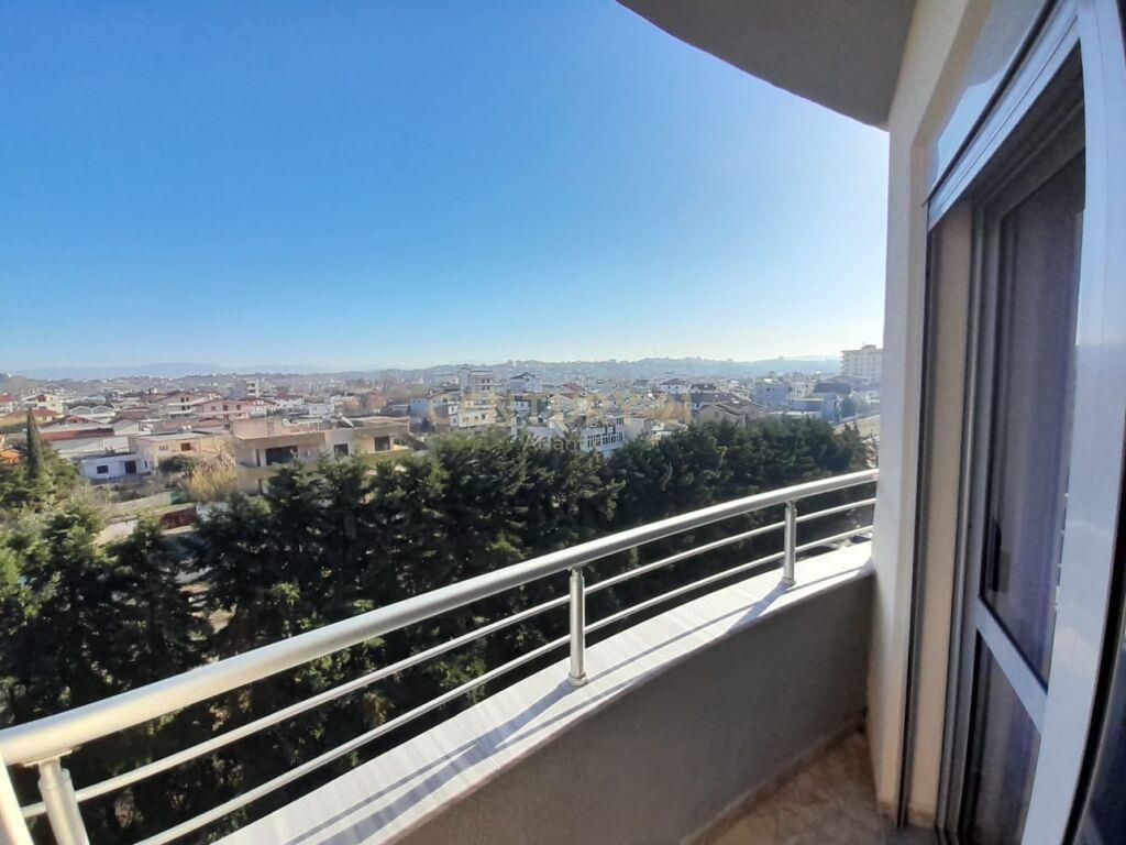 APARTAMENT 1+1+3 BALLKONE NE SHITJE, TEK KOMPLEKSI TOCAK, PL