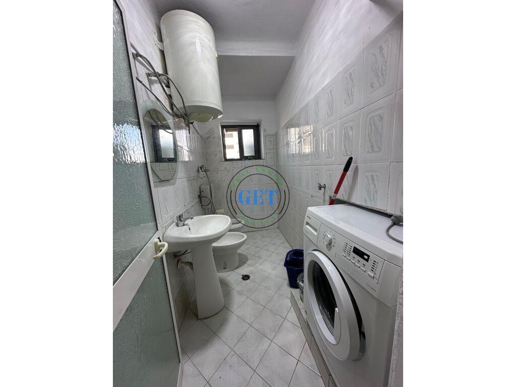 Jepet me qira, Apartament 1+1, Tek AKU, Durres