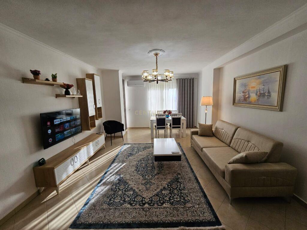 Jepet apartament 2+1+2 per qira ne Durres!