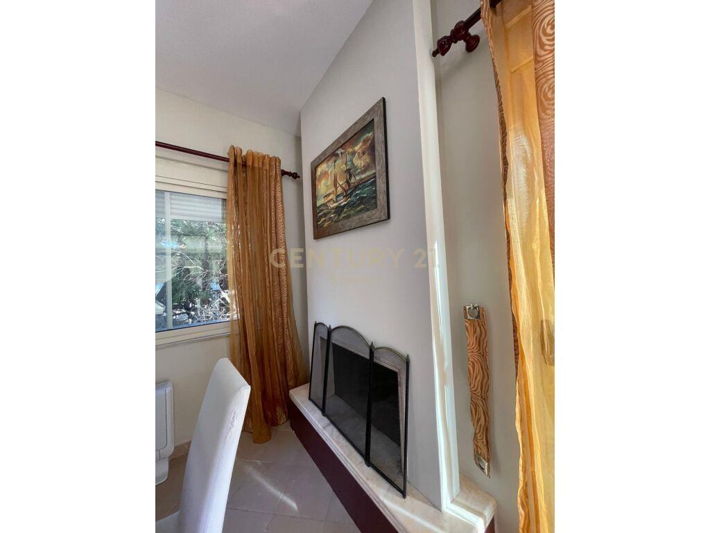 SHITET APARTAMENT 2+1+2+ VERANDE NE GOLEM !