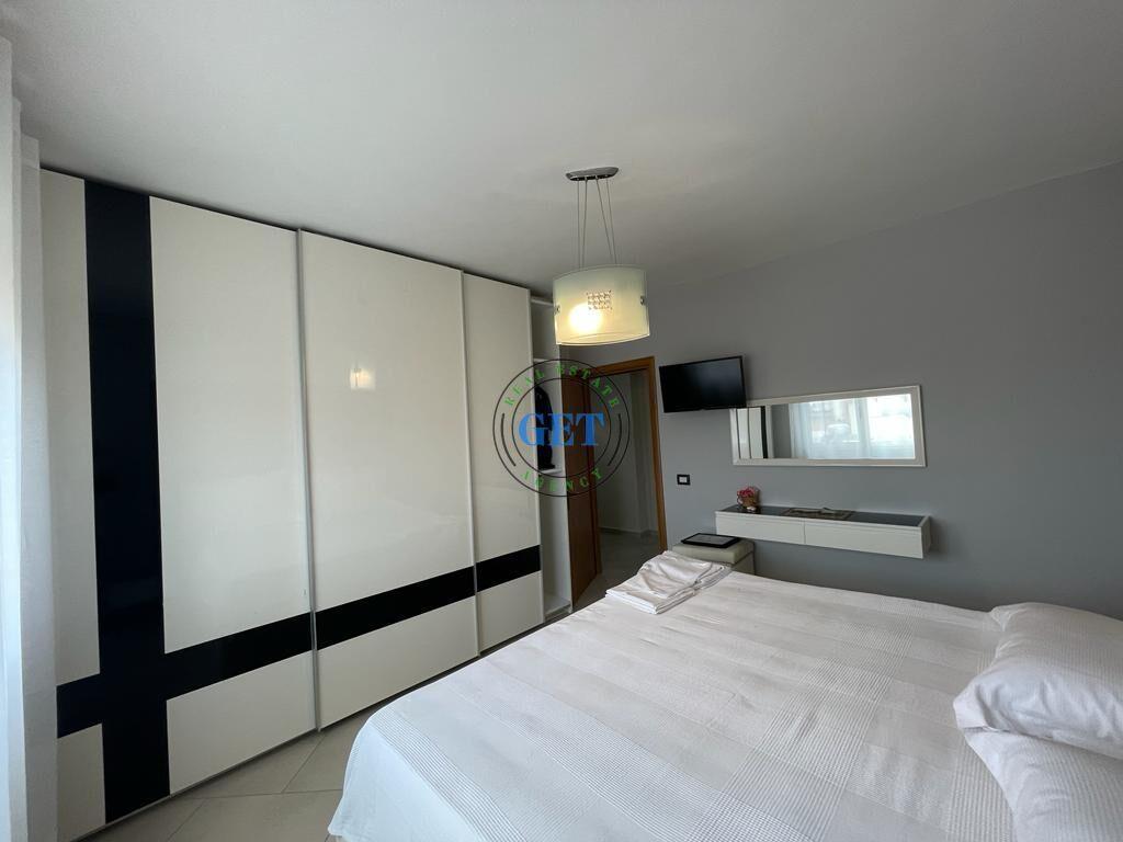 Qira, Apartament 2+1+2,Vollga Durres.