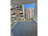Shitet apartament 2+1+2 Rruga e Barrikadave