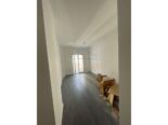 Shitet apartament 2+1+2 Rruga e Barrikadave