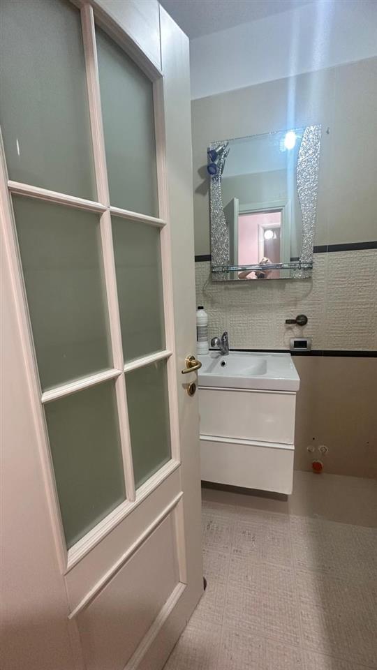 Jepet me qera apartamenti ne qender te Elbasanit