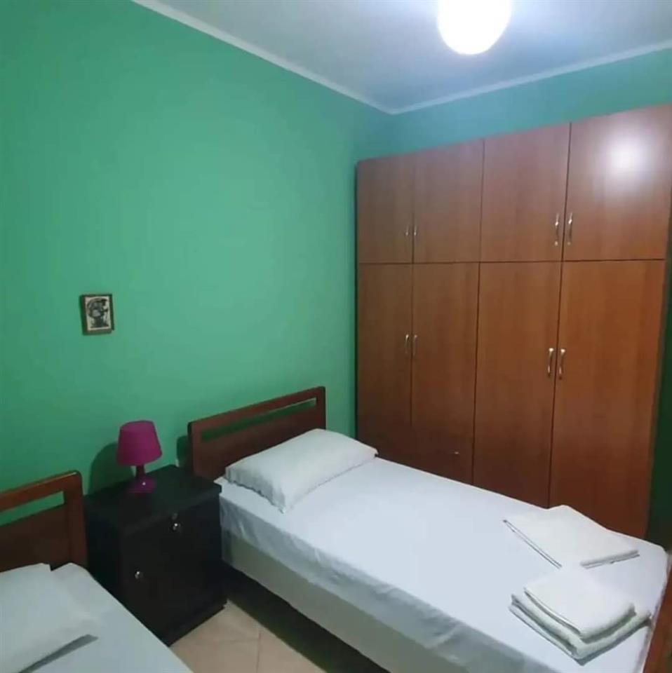 SHITET APARTAMENT 2+1 ME SUPER PAMJE NGA DETI