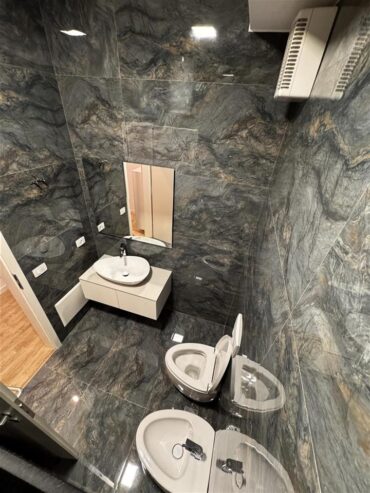 Shitet apartament 1+1 Mangalem Alidemi