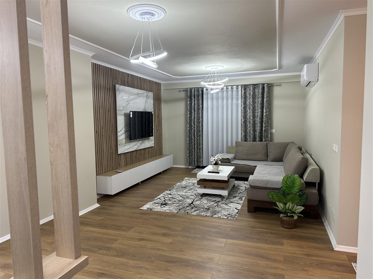 Luxury apartment 2+1+2 ( me qera)