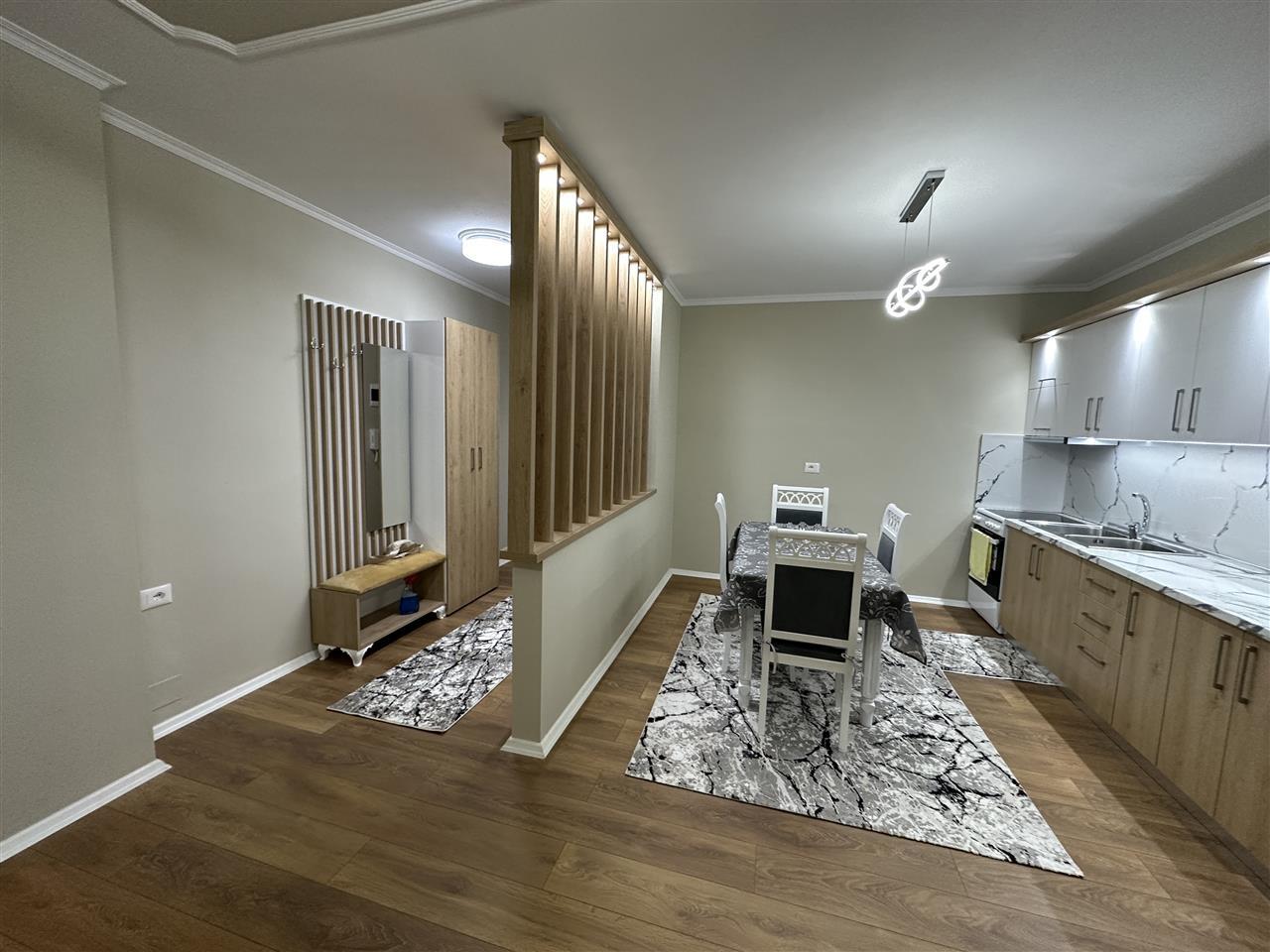 Luxury apartment 2+1+2 ( me qera)