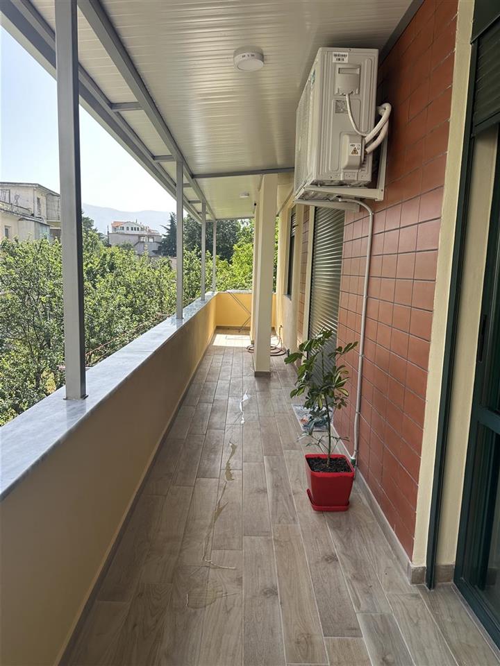 Luxury apartment 2+1+2 ( me qera)