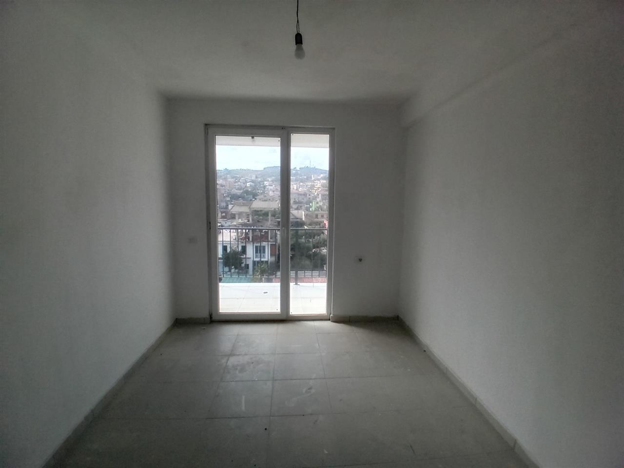 APARTMANET ME QIRA 3+1