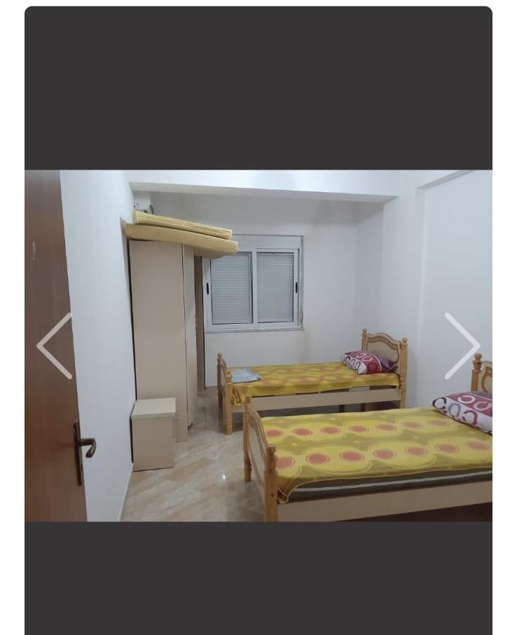Jepet apartament me qera ditore / javore /mujore