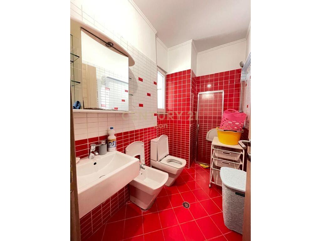 Jepet me Qira Apartament 3+1+2 te Kopeshti ” Sotir Noka , “D