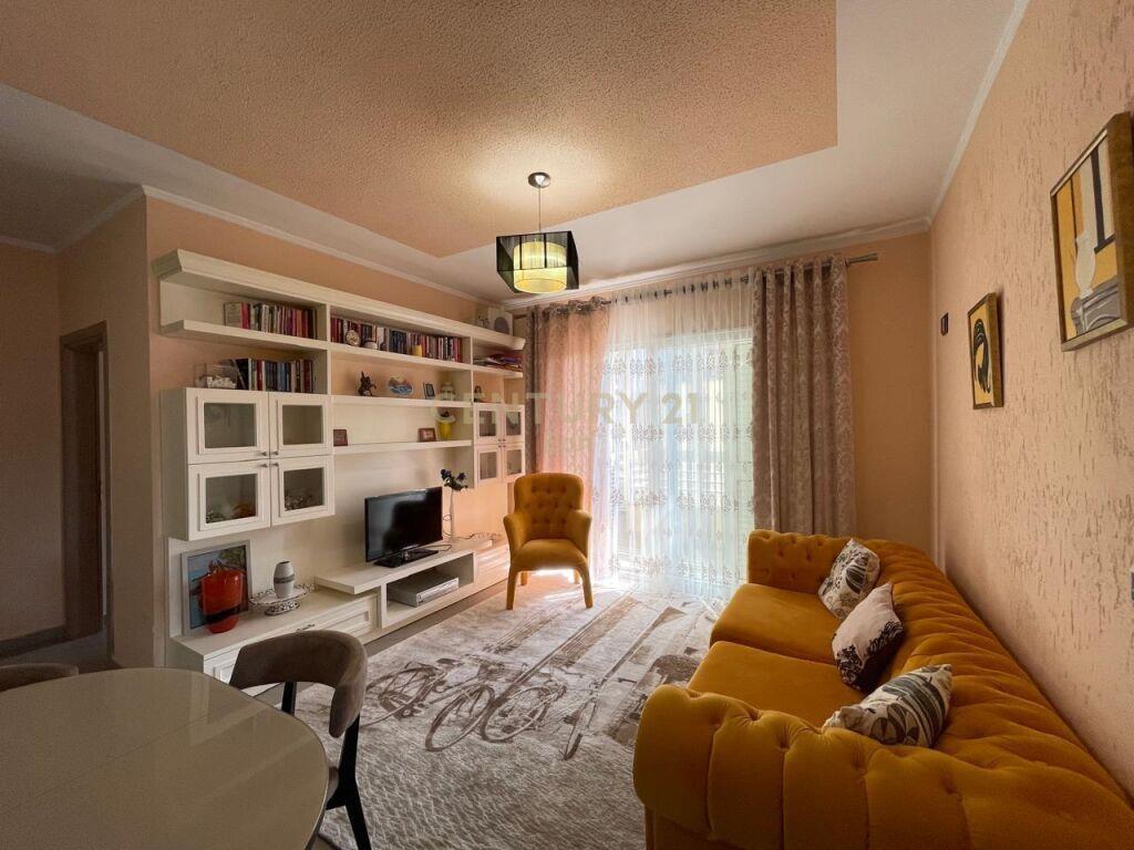 Jepet me Qira Apartament 3+1+2 te Kopeshti ” Sotir Noka , “D