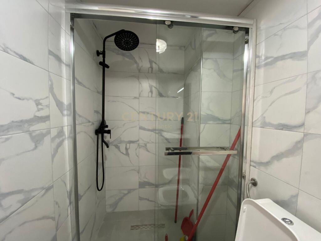 SHITET APARTAMENT 2+1 PALLATI PERBALLE DREJTORISE SE POLICIS