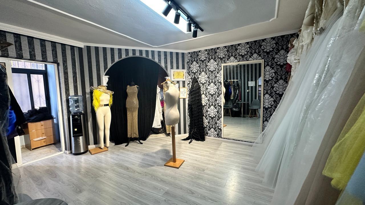 JEPET ME QIRA APARTAMENT 2+1 NE LAPRAKE PER BANIM/ZYRA + POS